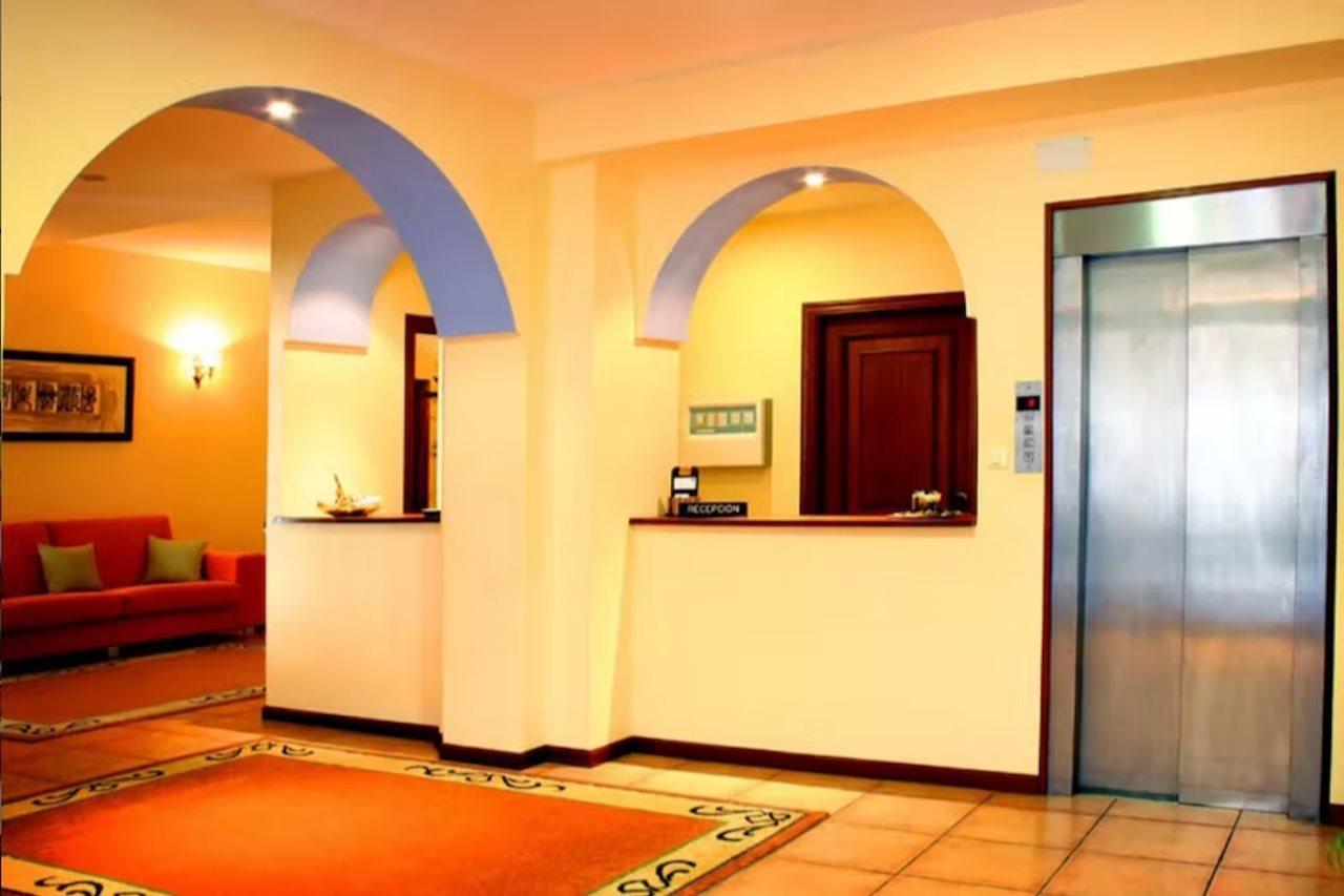 Hotel Las Vinas Arteixo Eksteriør bilde